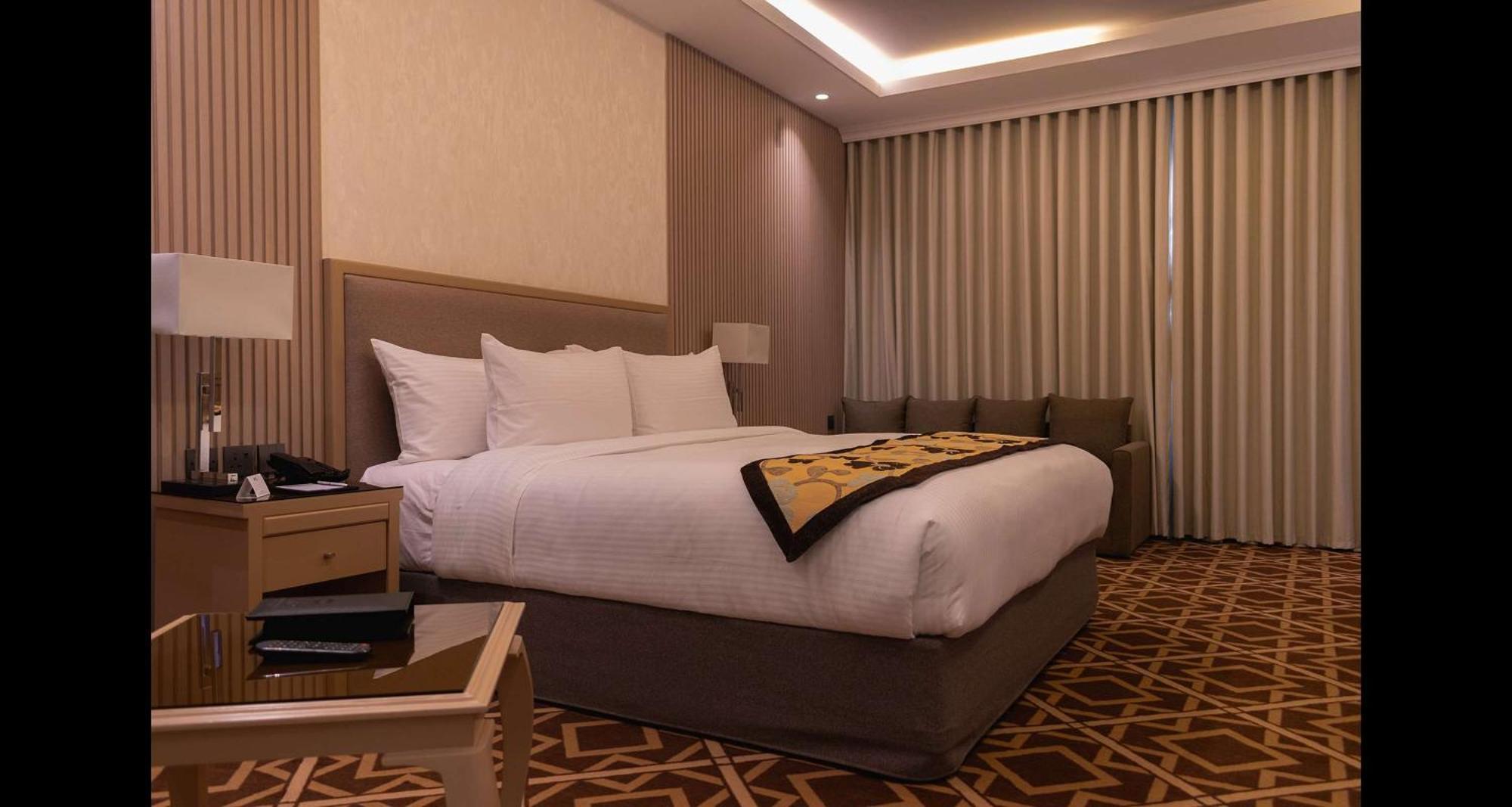 Best Western Plus Jeddah Hotel Madinah Road Esterno foto