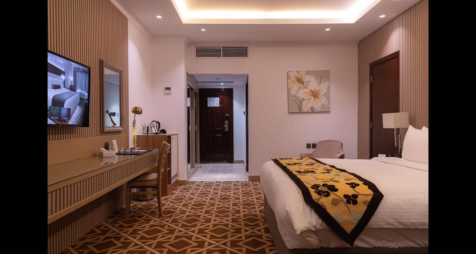 Best Western Plus Jeddah Hotel Madinah Road Esterno foto