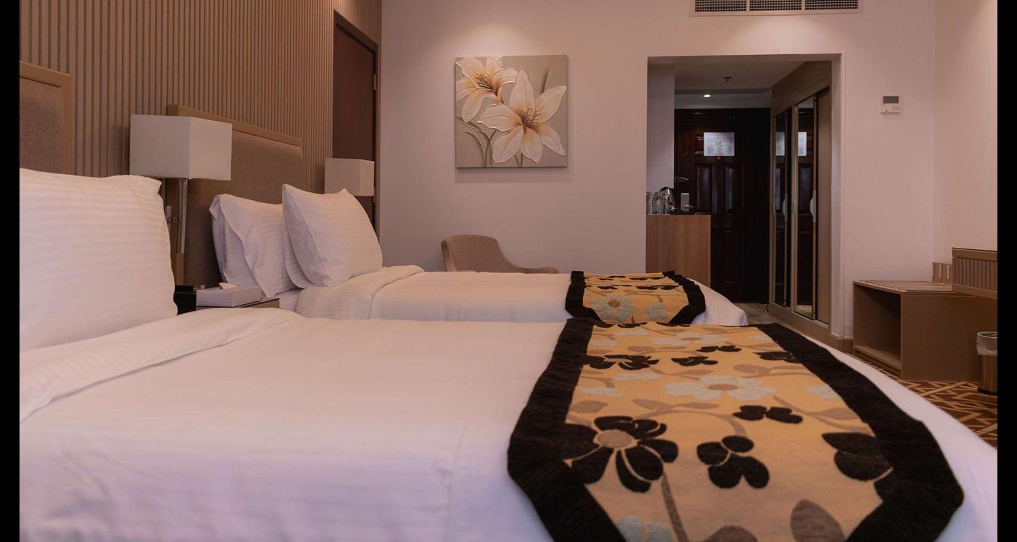 Best Western Plus Jeddah Hotel Madinah Road Esterno foto